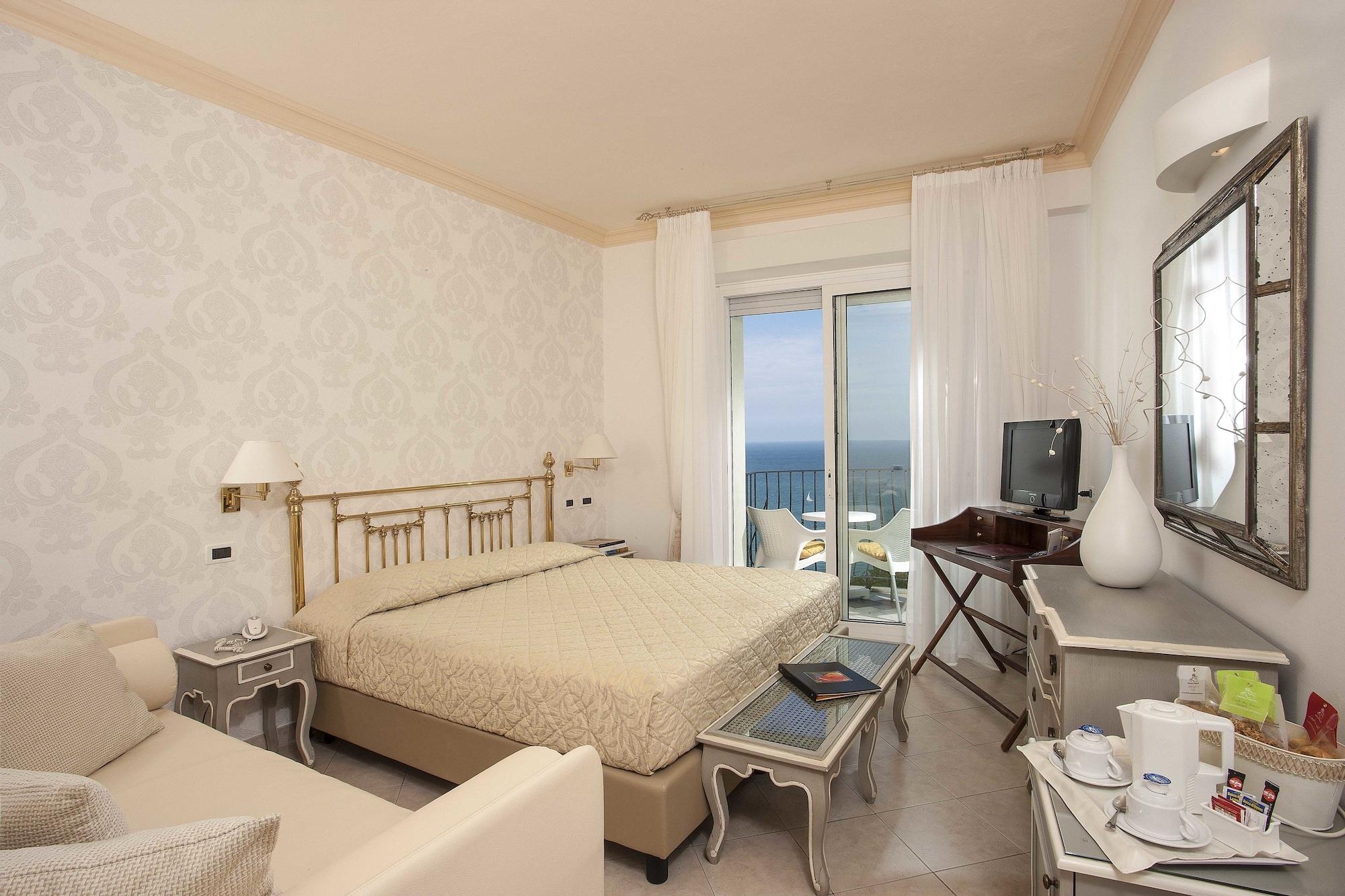Hotel Posillipo Gabicce Mare Buitenkant foto