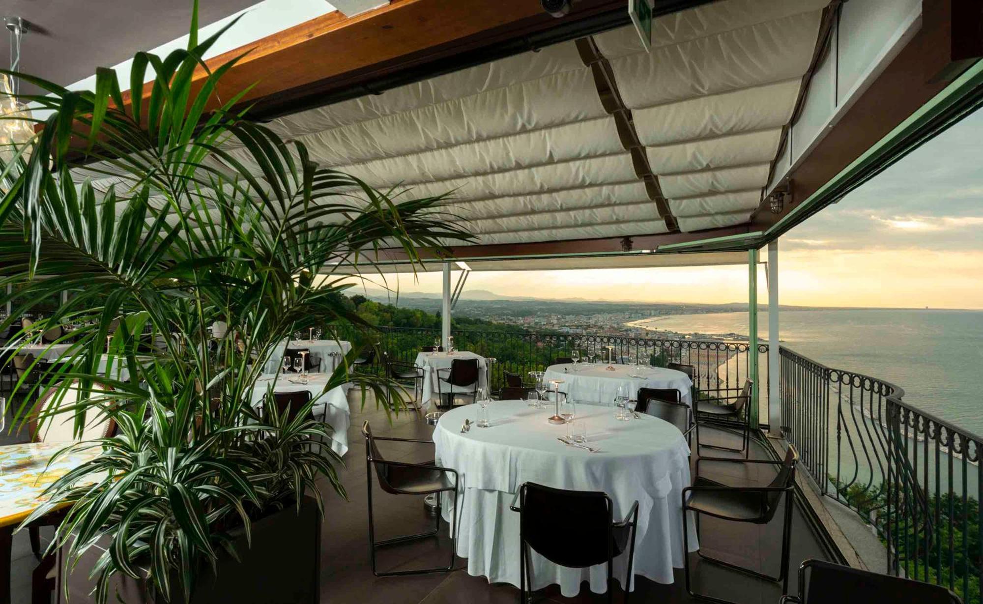 Hotel Posillipo Gabicce Mare Buitenkant foto